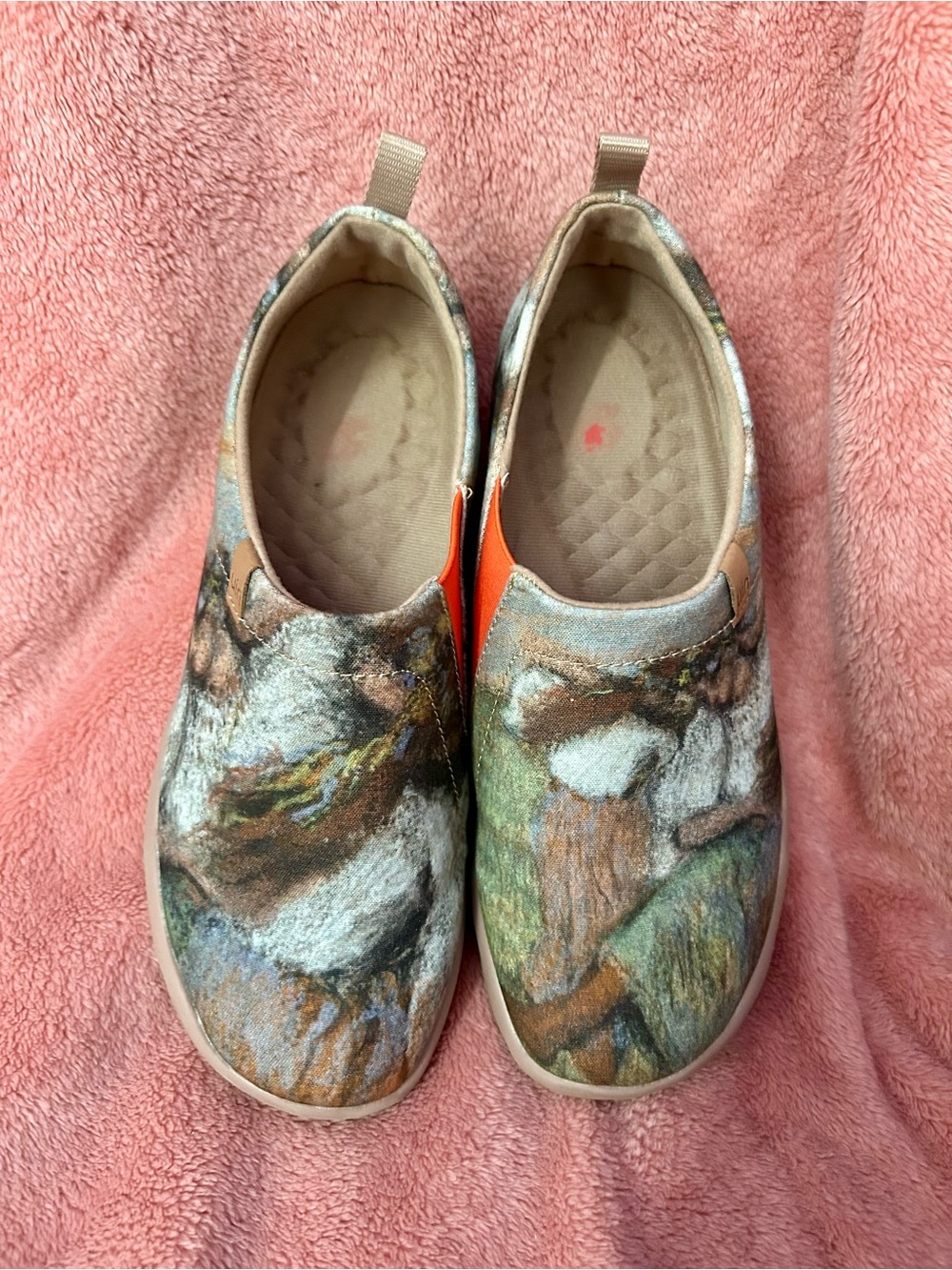 UIN slip-ons 6.5